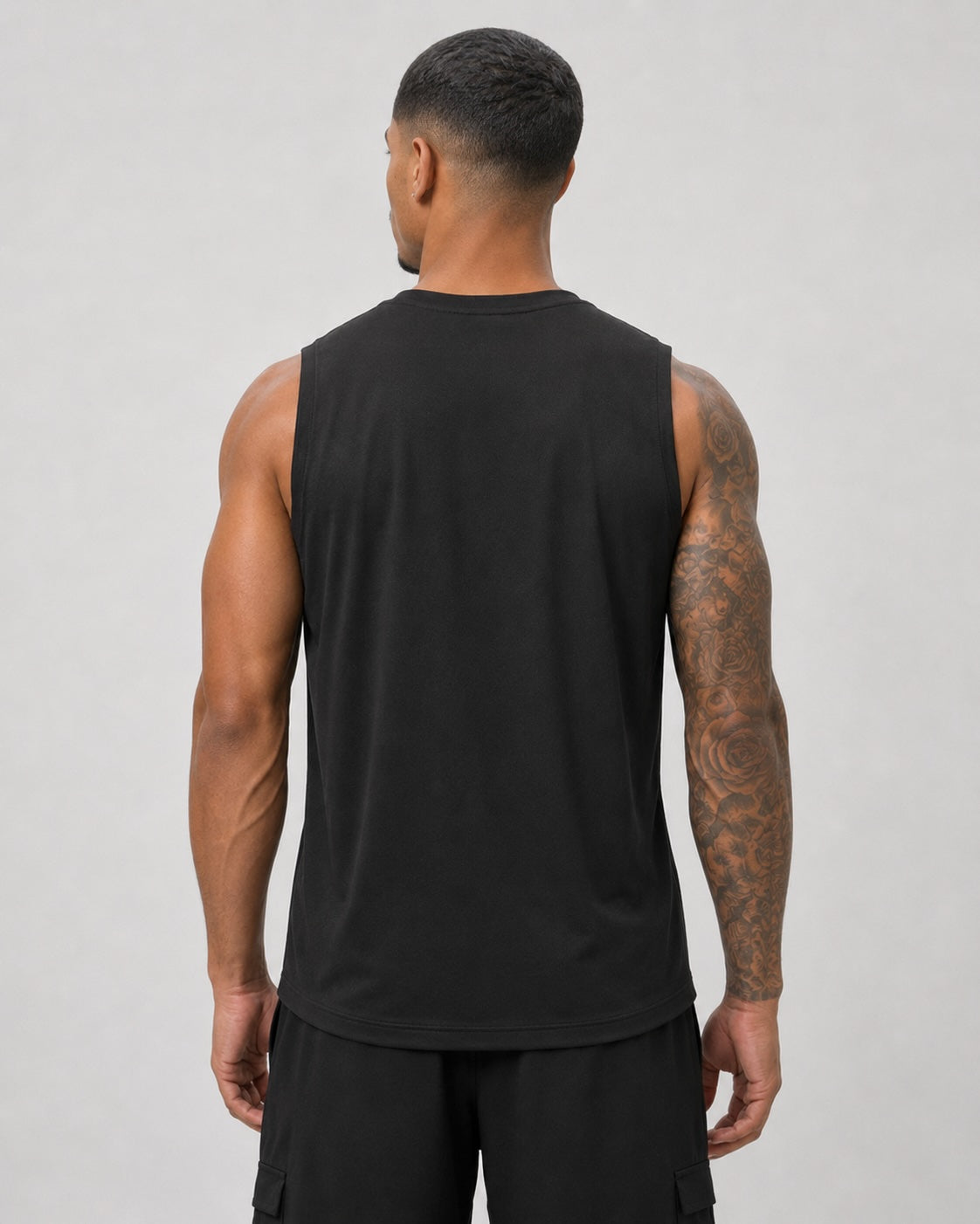 Jalen is 6’0”, wears size L