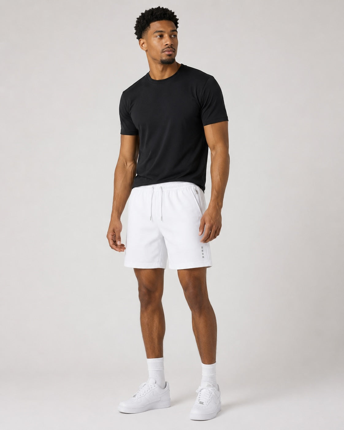 Derek is 6’2”, wears size M