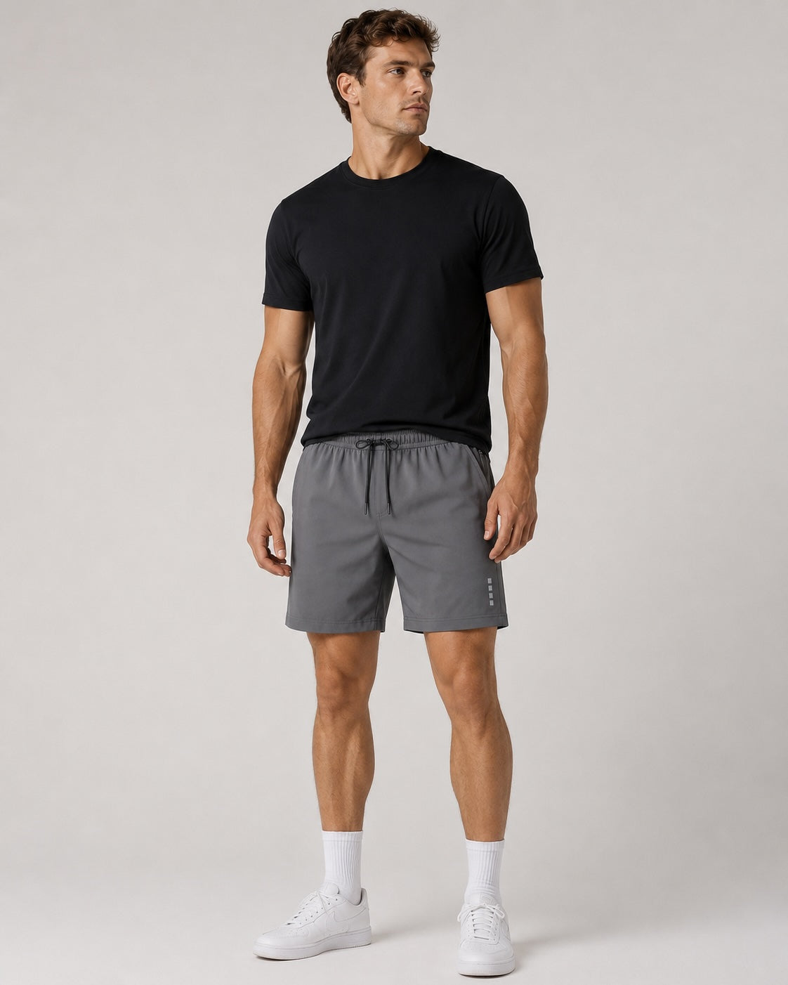 Josh is 5’11”, wears size M