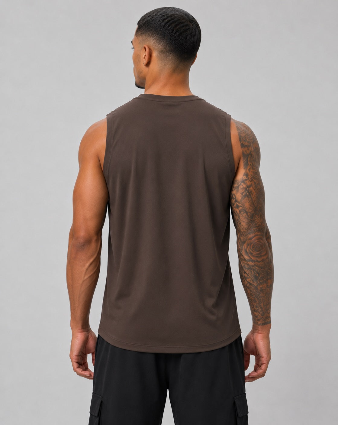 Jalen is 6’0”, wears size L
