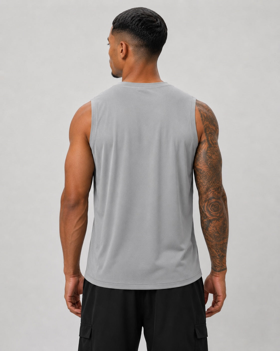 Jalen is 6’0”, wears size L