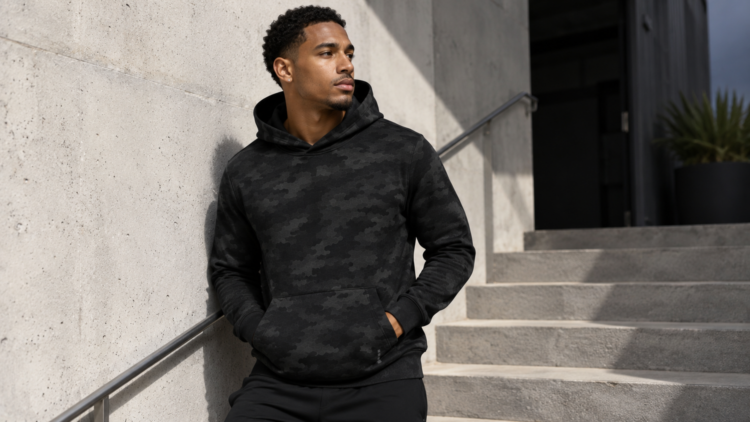 Derrick is 6’1”, wears size L