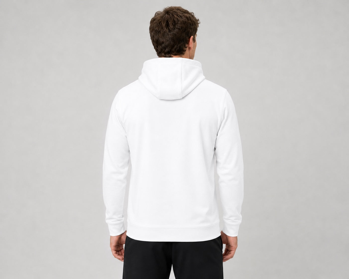 Jake is 6’1”, wears size L