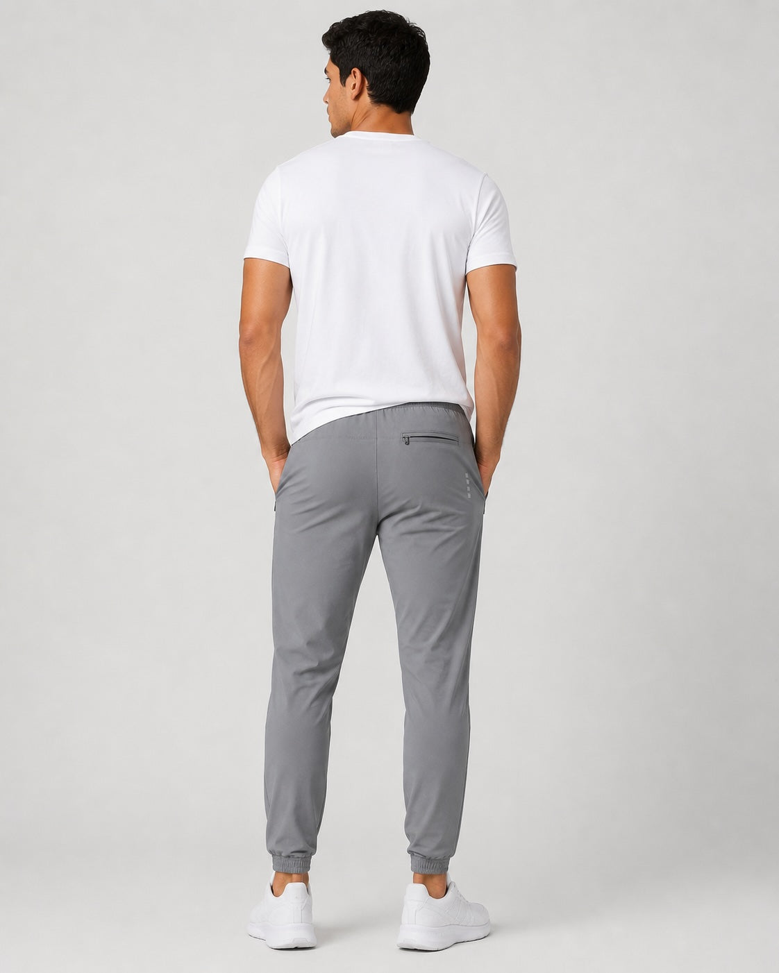 Diego is 5'10”, wears size M