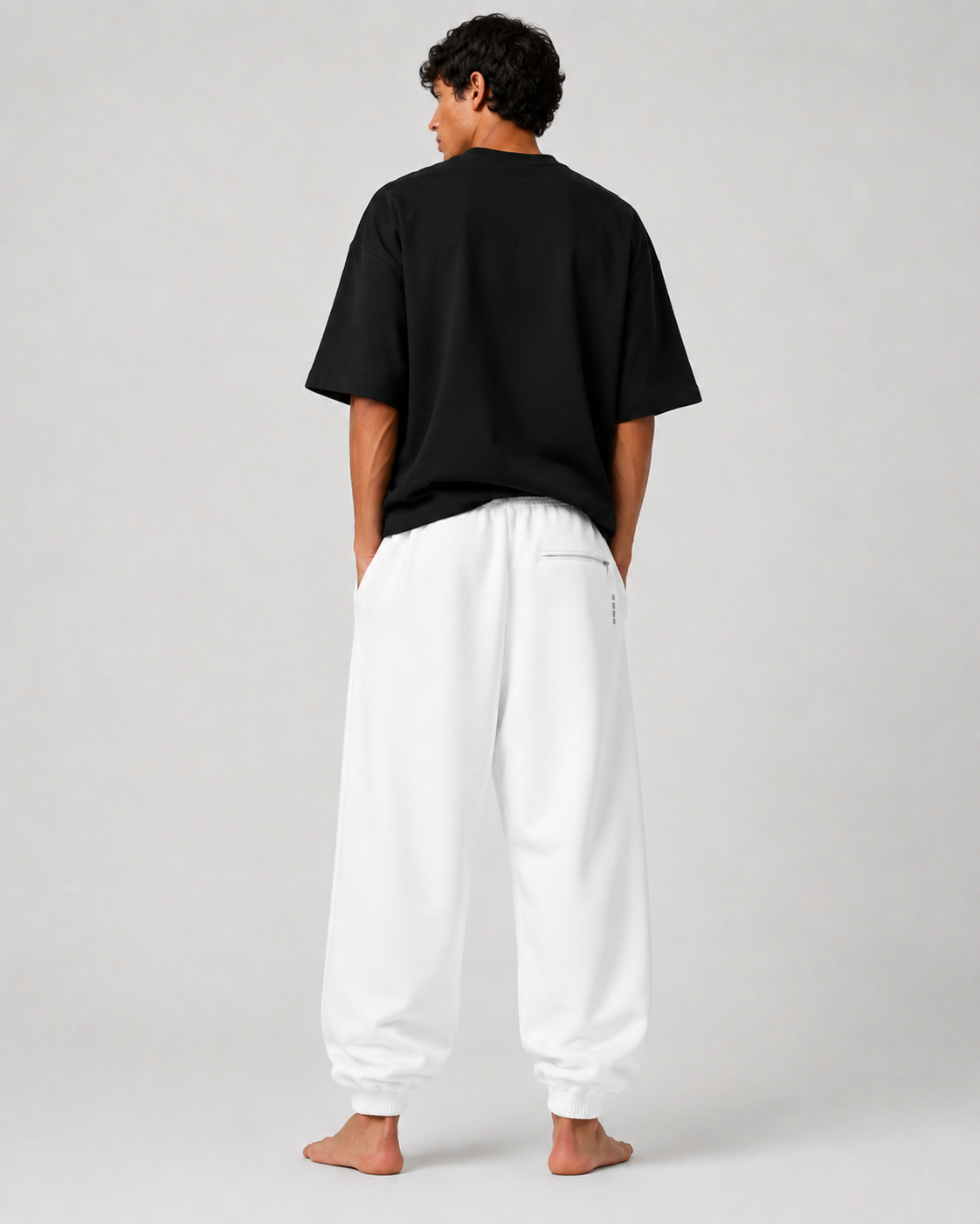 Nick is 6’1”, wears size L